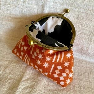 Handmade KISS Clasp Coin/Card Purse
